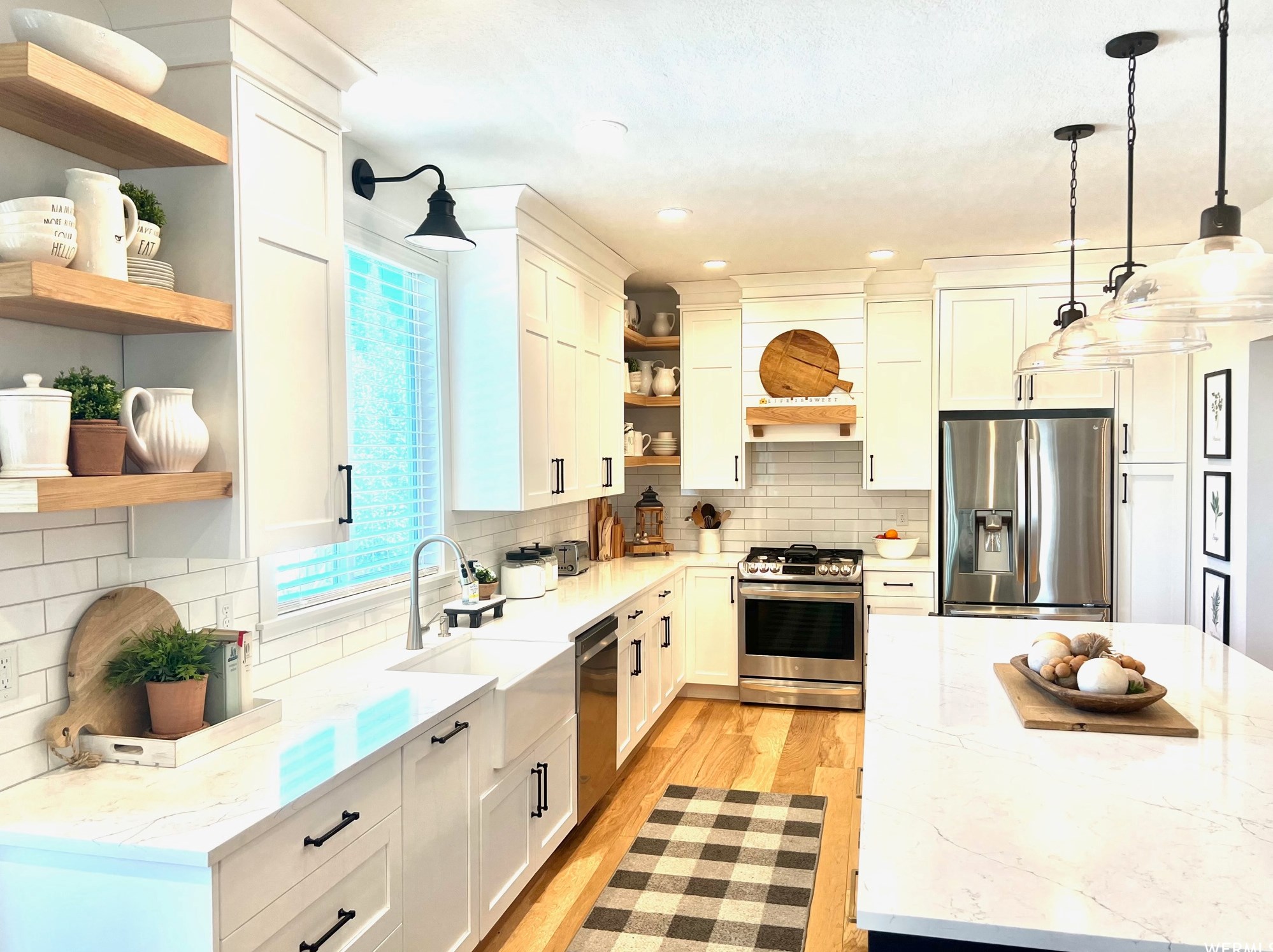 2166 1025, Syracuse UT 84075-7079 exterior