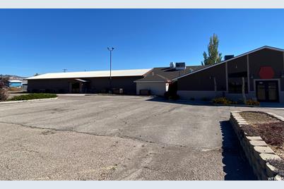 1089 E Hwy 40 S, Vernal, UT 84078 - Photo 1