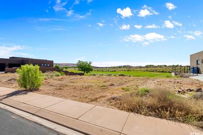 2039 Rising Sun Dr #207, Saint George, UT 84770 - Photo 1