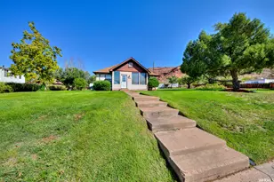 195 E 200 N, Moab, UT 84532 - Photo 9