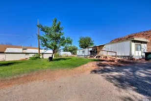 195 E 200 N, Moab, UT 84532 - Photo 17