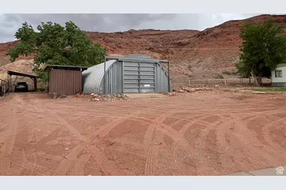 195 E 200 N, Moab, UT 84532 - Photo 39