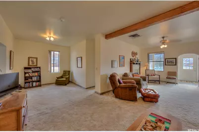 195 E 200 N, Moab, UT 84532 - Photo 29