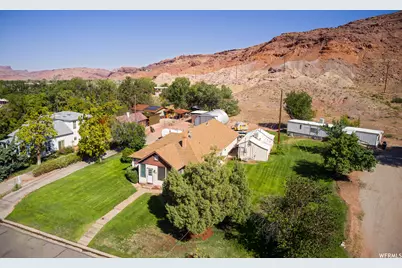 195 E 200 N, Moab, UT 84532 - Photo 3