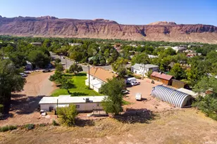 195 E 200 N, Moab, UT 84532 - Photo 5