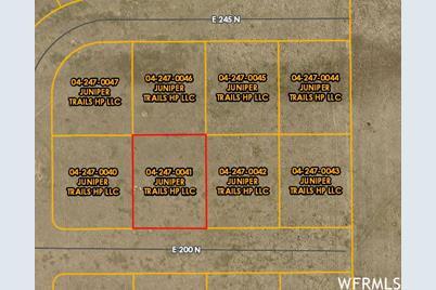 1153 E 200 N #43, Hyde Park, UT 84318 - Photo 1