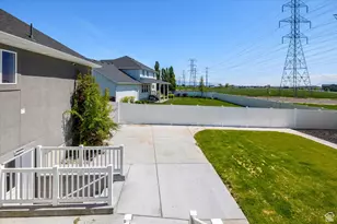45 N Village Park Dr E, Layton, UT 84041 - Photo 65
