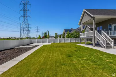 45 N Village Park Dr E, Layton, UT 84041 - Photo 67