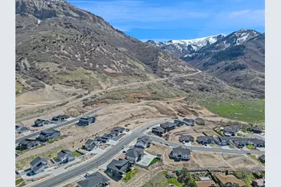 1472 E 3090 N #302, North Ogden, UT 84414 - Photo 9