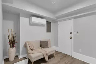 86 B St E, Salt Lake City, UT 84103 - Photo 11