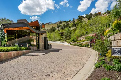 4171 S Canyons Estates Dr #2, Cottonwood Heights, UT 84121 - Photo 11