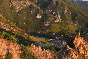 4171 S Canyons Estates Dr, Cottonwood Heights, UT 84121 - Photo 1