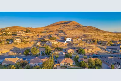2523 W Spilsbury Ct, Hurricane, UT 84737 - Photo 9