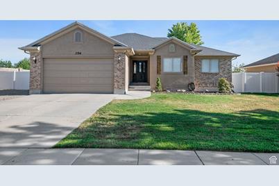 356 E La Vera Ln S, Sandy, UT 84070 - Photo 1