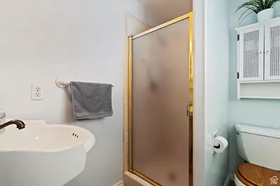 1154 W 1700 S, Syracuse, UT 84075 - Photo 13