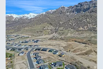 1484 E 3090 N #303, North Ogden, UT 84414 - Photo 5