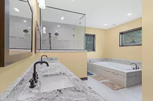 422 S Maryfield Dr, Salt Lake City, UT 84108 - Photo 27