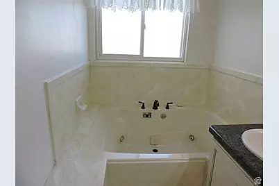 325 N 100 W, Delta, UT 84624 - Photo 29