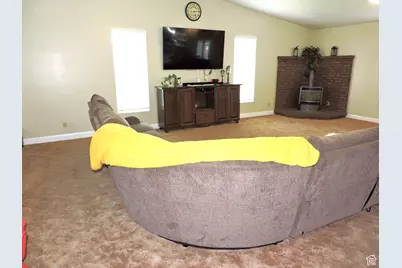 325 N 100 W, Delta, UT 84624 - Photo 21