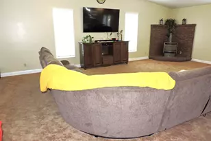 325 N 100 W, Delta, UT 84624 - Photo 21