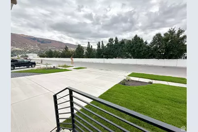 626 W Cottle Ln, Farmington, UT 84025 - Photo 9