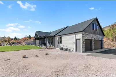 984 S Crossed Arrows Cir, Garden City, UT 84028 - Photo 45