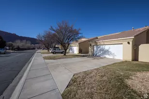 592 W Hale Ave, Moab, UT 84532 - Photo 23