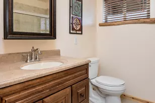 12495 E Solitude Dr, Lapoint, UT 84039 - Photo 7