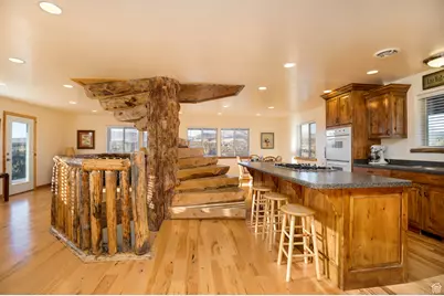 12495 E Solitude Dr, Lapoint, UT 84039 - Photo 11