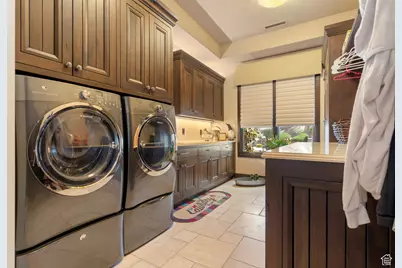 2596 E Flint St, Saint George, UT 84790 - Photo 39