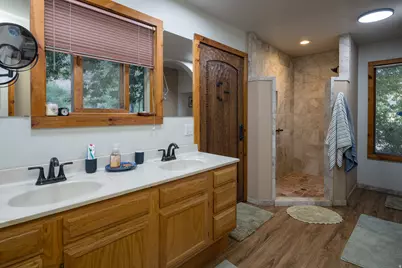 1035 S Montezuma Canyon Rd, Monticello, UT 84535 - Photo 9