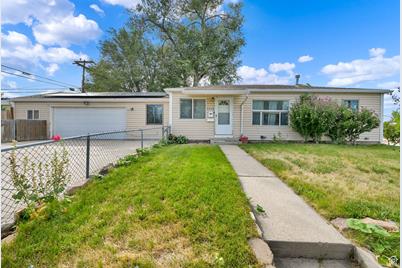 5626 S 4060 W, Kearns, UT 84118 - Photo 1