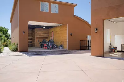 1021 W Churrea Dr, Washington, UT 84780 - Photo 69