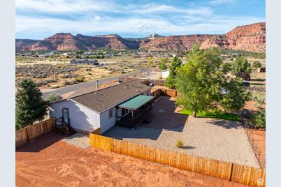 1275 S Sunset Dr, Kanab, UT 84741 - Photo 1