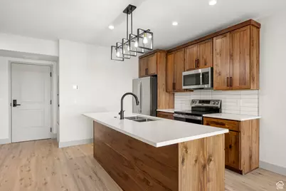 35 E 150 S #102E, Garden City, UT 84028 - Photo 9