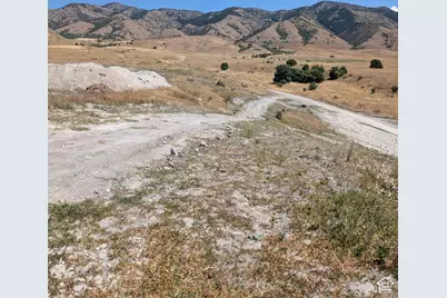 1110 E 100 S #216, Hyde Park, UT 84318 - Photo 3