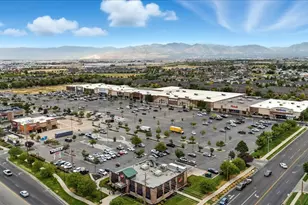 6081 W Parkway S, West Valley, UT 84128 - Photo 23