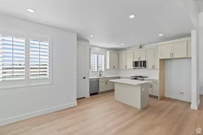 6081 W Parkway S #GALLO, West Valley, UT 84128 - Photo 35