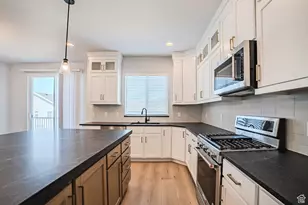 3338 S Heathercrest Dr, Saratoga Springs, UT 84045 - Photo 9