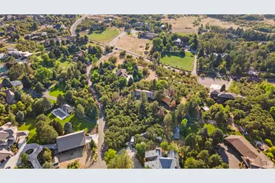 10665 S Dimple Dell Dr E, Sandy, UT 84092 - Photo 45