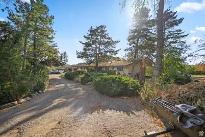 10665 S Dimple Dell Dr E, Sandy, UT 84092 - Photo 17