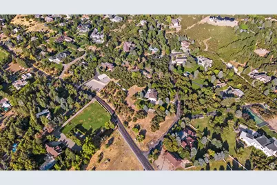 10665 S Dimple Dell Dr E, Sandy, UT 84092 - Photo 3