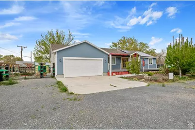 346 W Durfee Street St S, Grantsville, UT 84029 - Photo 1