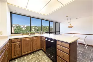 426 S 1000 E, Salt Lake City, UT 84102 - Photo 11