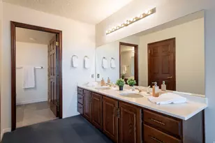 426 S 1000 E, Salt Lake City, UT 84102 - Photo 17