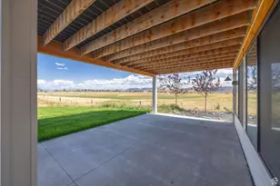 2584 S Country Club Dr, Garden City, UT 84028 - Photo 9