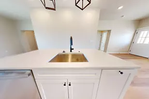 854 N 1880 E, Price, UT 84501 - Photo 5