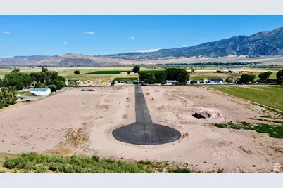 6 W 725 N #6, Central Valley, UT 84754 - Photo 3