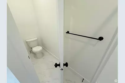 139 E Abbeville Ct, Sandy, UT 84070 - Photo 29