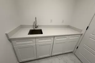 139 E Abbeville Ct, Sandy, UT 84070 - Photo 9